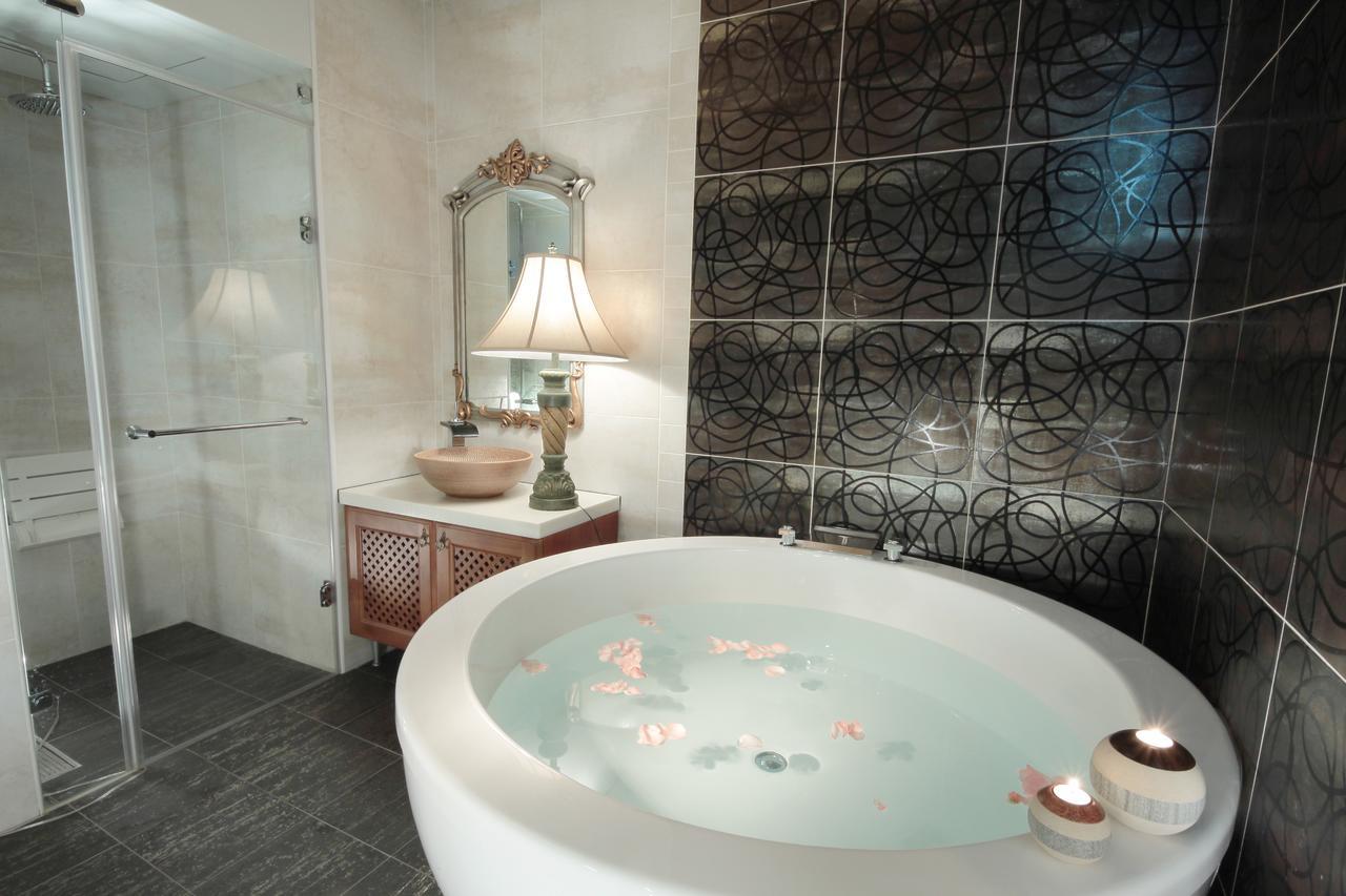 Luxembourg Hills Homestay Цзяоси Экстерьер фото